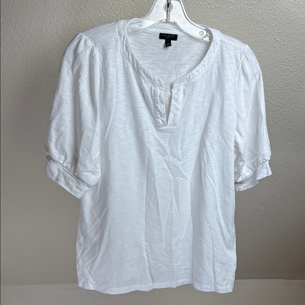 TALBOTS PETITE White Short Sleeve Blouse. Size MP